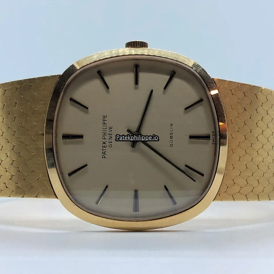 Patek Philippe Vintage 32.5x32.8MM Yellow Gold Case Manual Winding