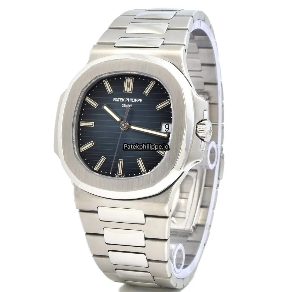 Patek Philippe Nautilus 5711/1a-010 40x38MM Steel Case Automatic