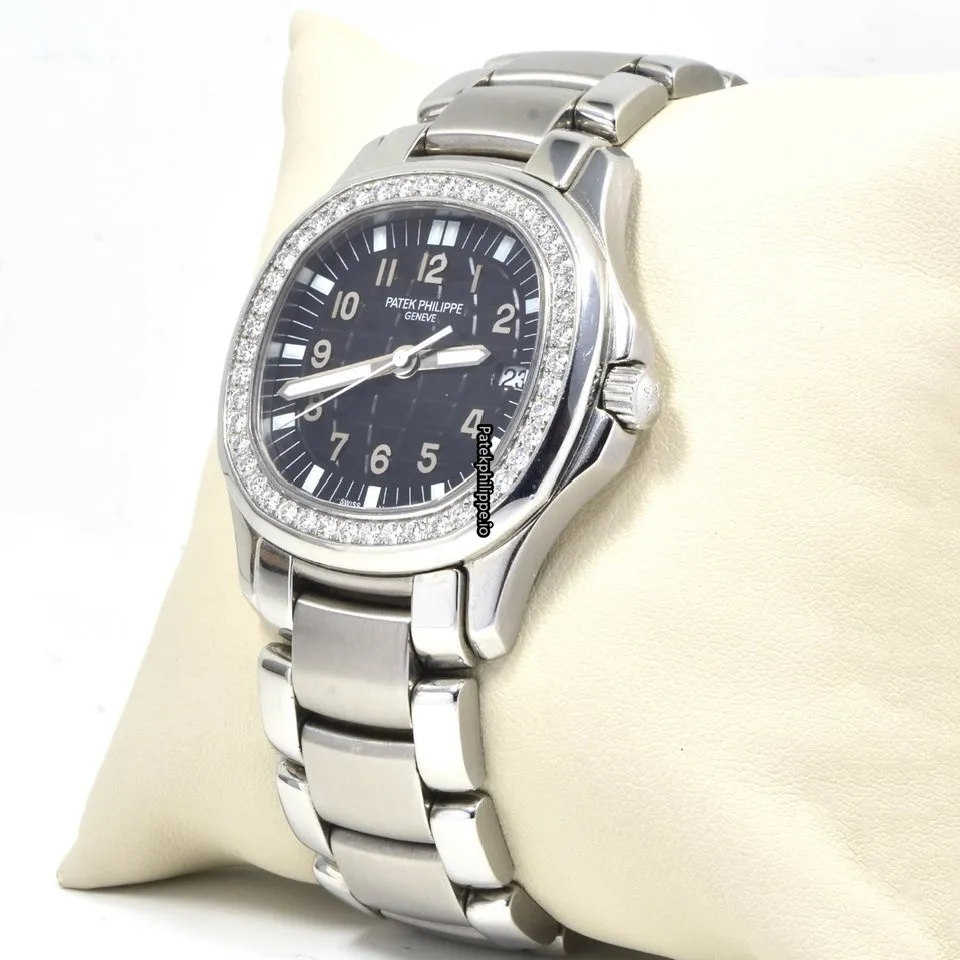 Alternative view of Patek Philippe Aquanaut 5087/1a-001 35MM Steel Case Quartz