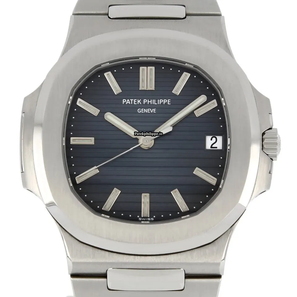 Patek Philippe Nautilus 5711/1a-010 40MM Steel Case Automatic