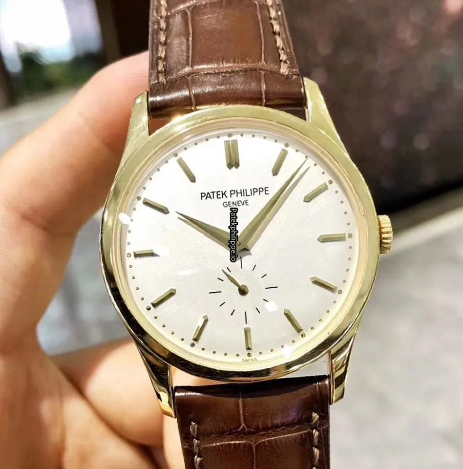 Patek Philippe Calatrava 5196j-001 37MM Yellow Gold Case Manual Winding