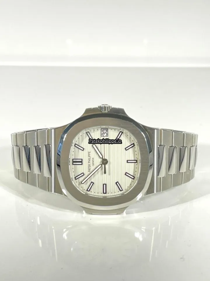 Patek Philippe Nautilus 5711/1a-011 40x38MM Steel Case Automatic