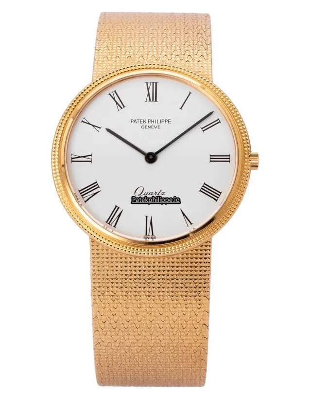 Alternative view of Patek Philippe Calatrava 3744/001 33MM Yellow Gold Case Quartz