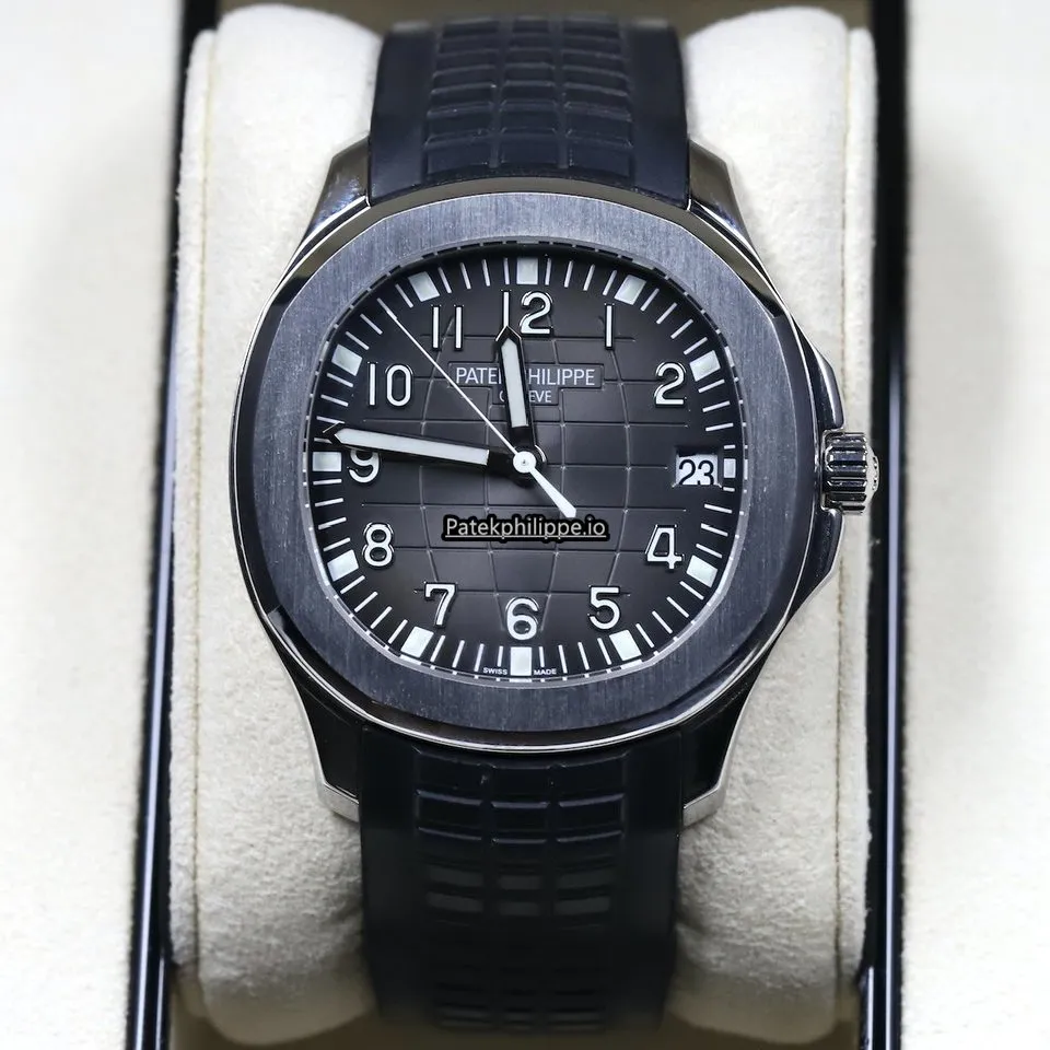 Patek Philippe Aquanaut 5167a-001 40MM Steel Case Automatic