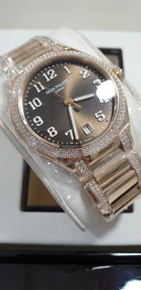 Alternative view of Patek Philippe Twenty-4 7300/1201r-010 36MM Rose Gold Case Automatic