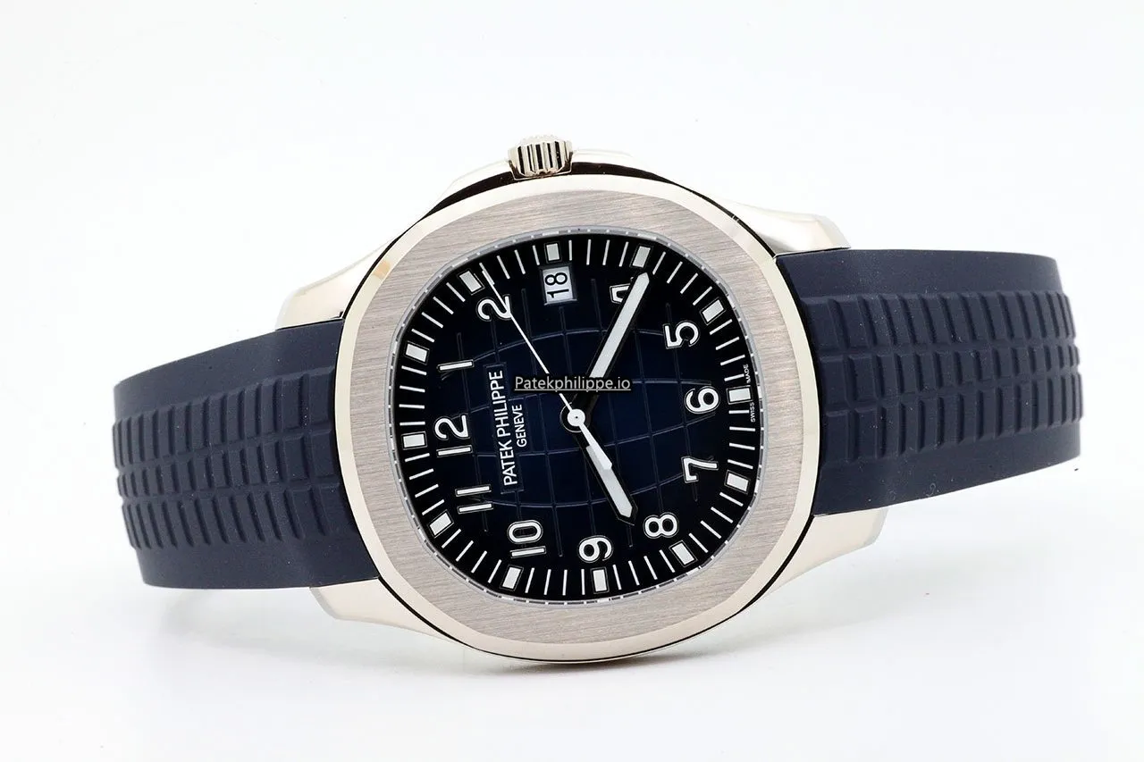 Patek Philippe Aquanaut 5168g-001 42,2MM White Gold Case Automatic