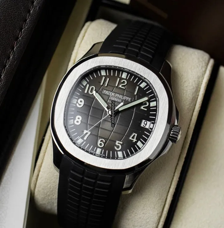 Patek Philippe Aquanaut 5167a-001 40MM Steel Case Automatic