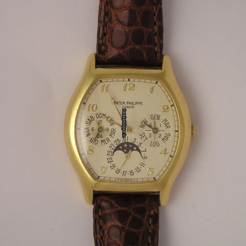 Patek Philippe Perpetual Calendar 5040j 35.5MM Yellow Gold Case Automatic