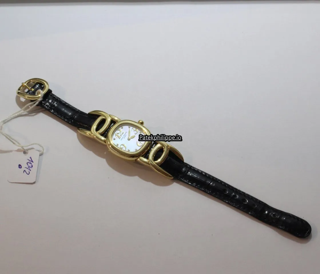 Alternative view of Patek Philippe Golden Ellipse 4830j-014 23MM Yellow Gold Case Quartz