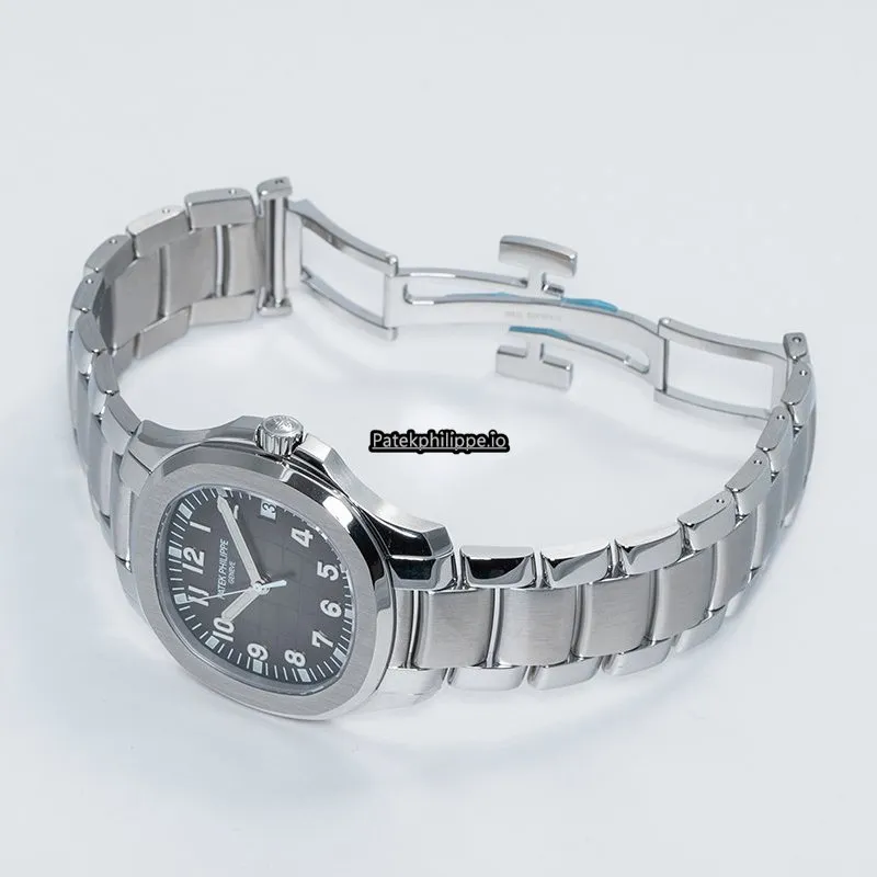 Alternative view of Patek Philippe Aquanaut 5167/1a-001 40MM Steel Case Automatic