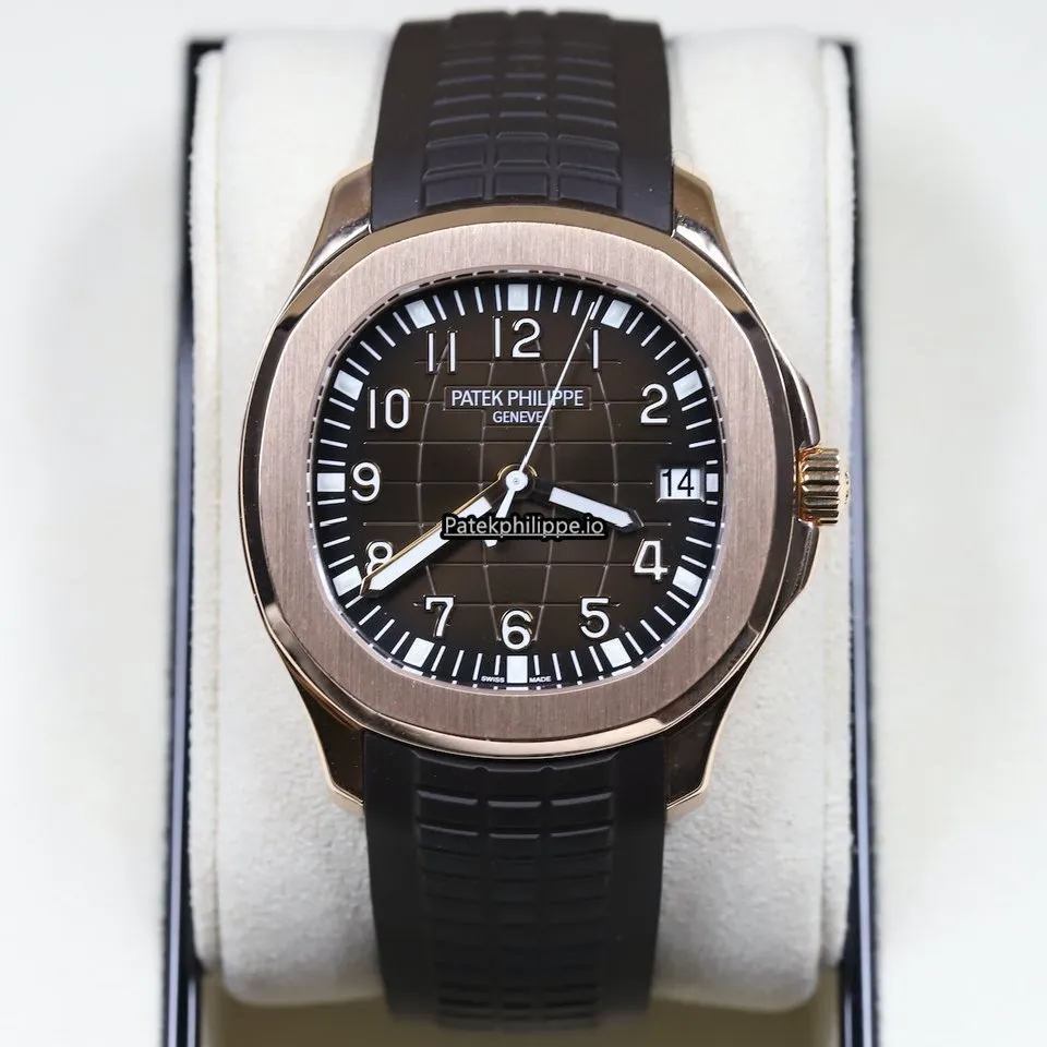 Patek Philippe Aquanaut 5167r-001 40MM Rose Gold Case Automatic