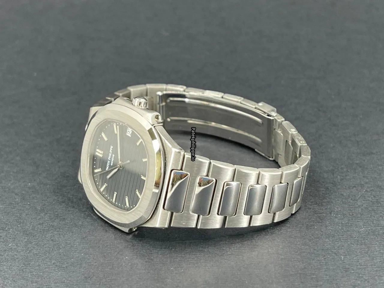 Alternative view of Patek Philippe Nautilus 3900 33MM Steel Case Quartz