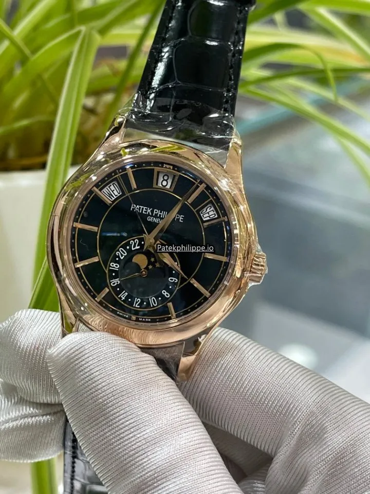 Patek Philippe Annual Calendar 5205r-010 40MM Rose Gold Case Automatic