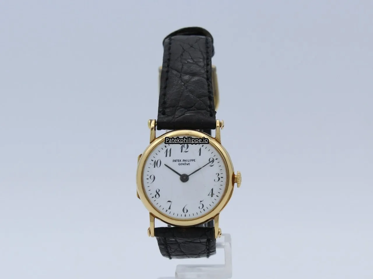 Alternative view of Patek Philippe Calatrava 28MM Yellow Gold Case Manual Winding