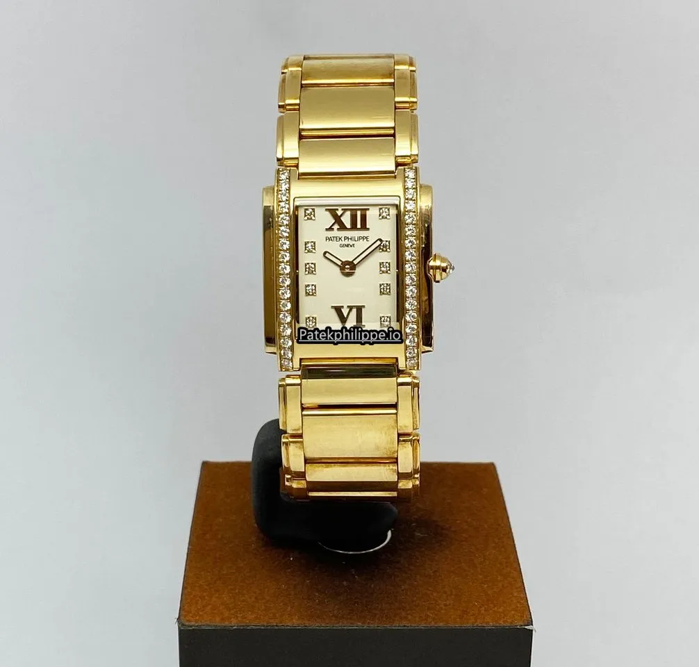Patek Philippe Twenty-4 4908/11r-010 22x26MM Rose Gold Case Quartz