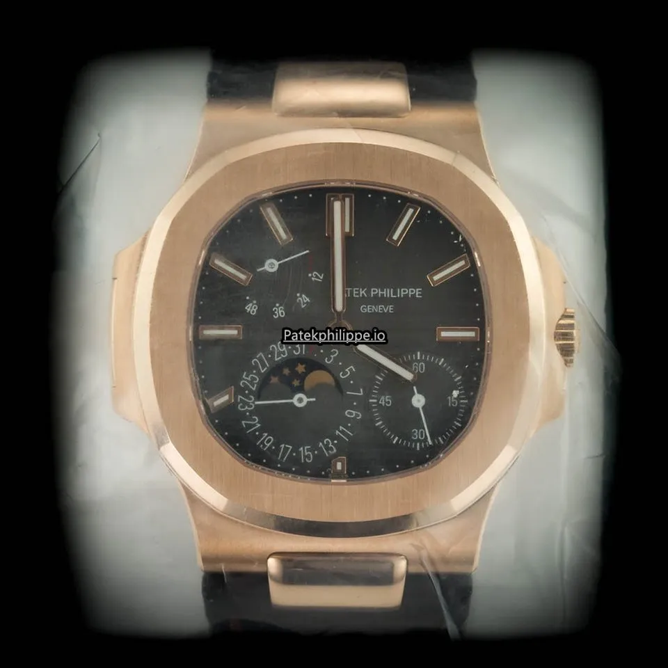 Patek Philippe Nautilus 5712r-001 40MM Rose Gold Case Automatic