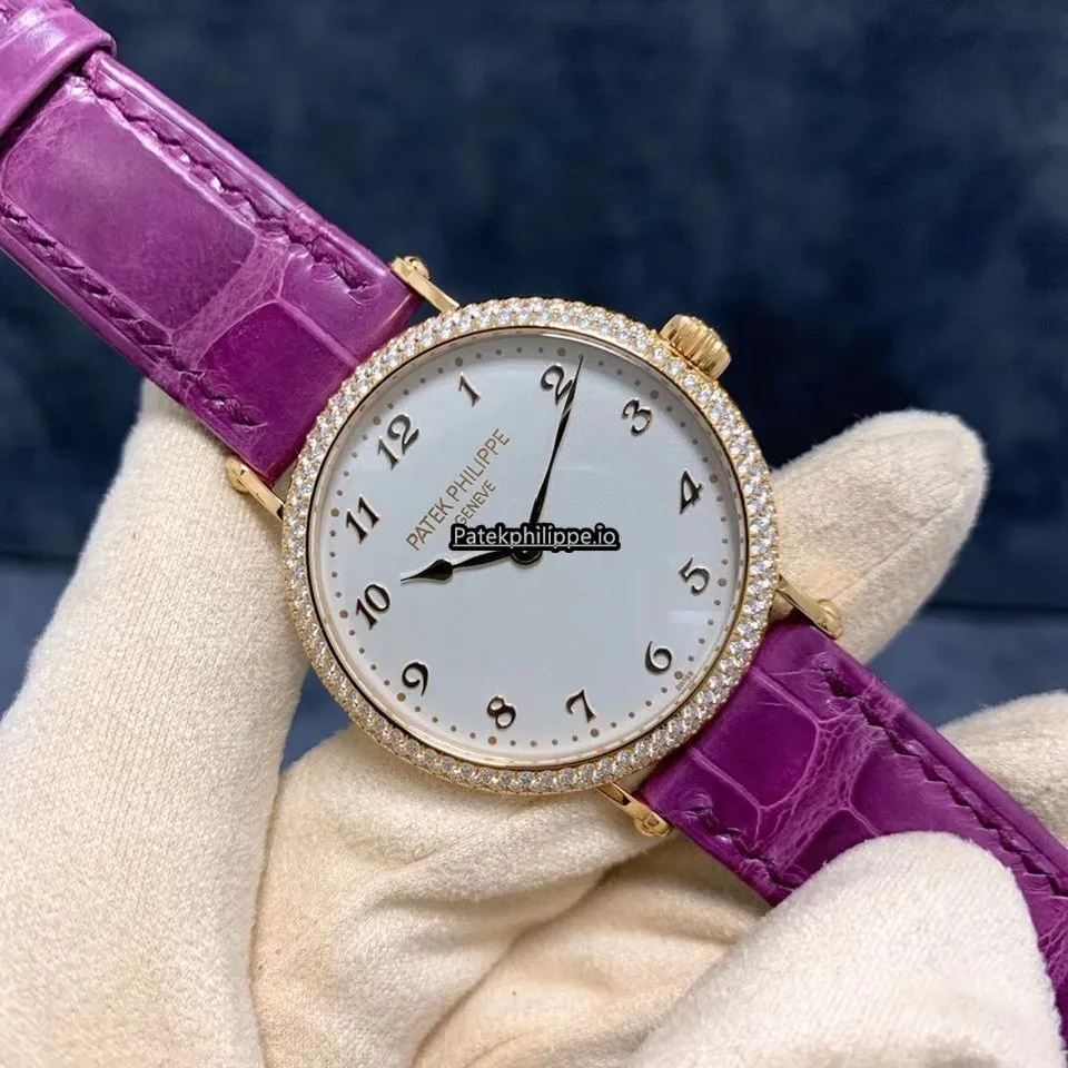 Patek Philippe Calatrava 7200/200r-001 34.6MM Rose Gold Case Automatic