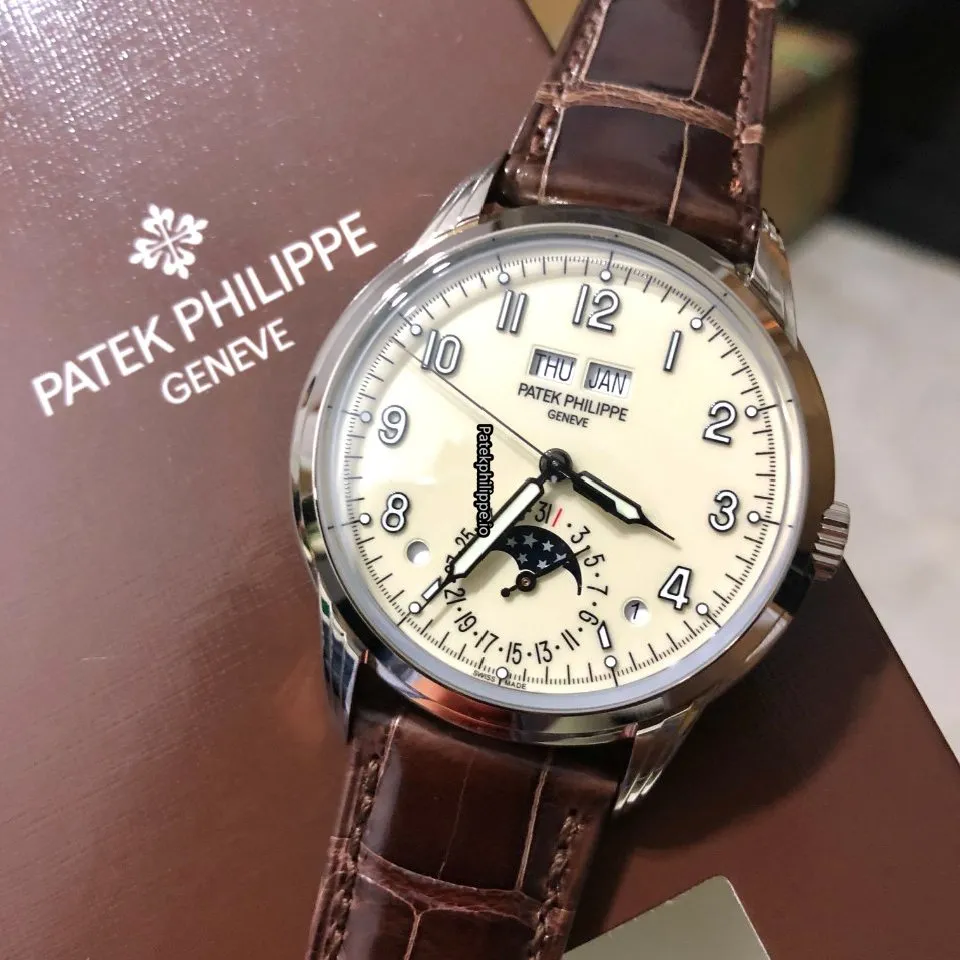 Patek Philippe Perpetual Calendar 5320g-001 40MM White Gold Case Automatic