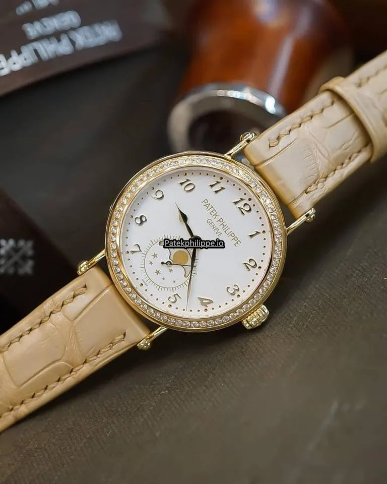 Patek Philippe Complications 7121j-001 33MM Yellow Gold Case Manual Winding