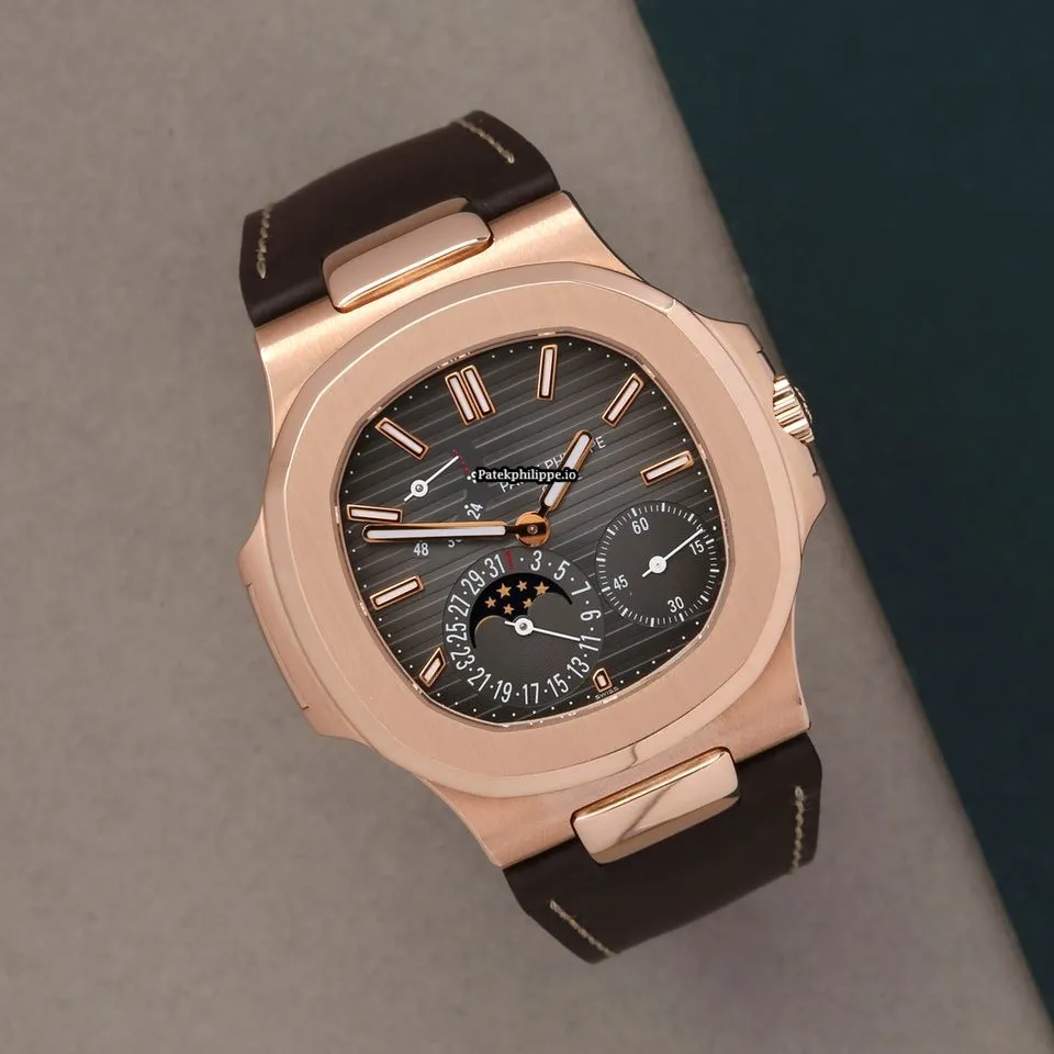 Alternative view of Patek Philippe Nautilus 5712r-001 40MM Rose Gold Case Automatic