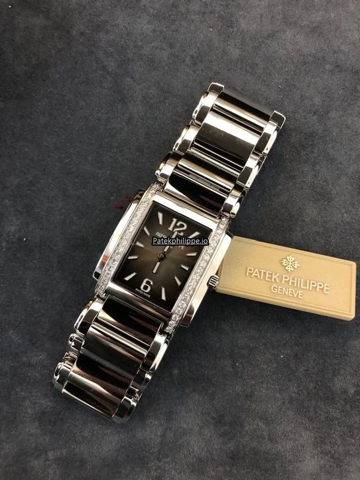 Patek Philippe Twenty-4 4910/1200a-010 Steel Case Quartz