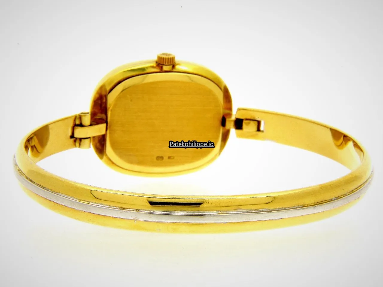 Alternative view of Patek Philippe Golden Ellipse Ellipse 28x23MM Yellow Gold Case Manual Winding