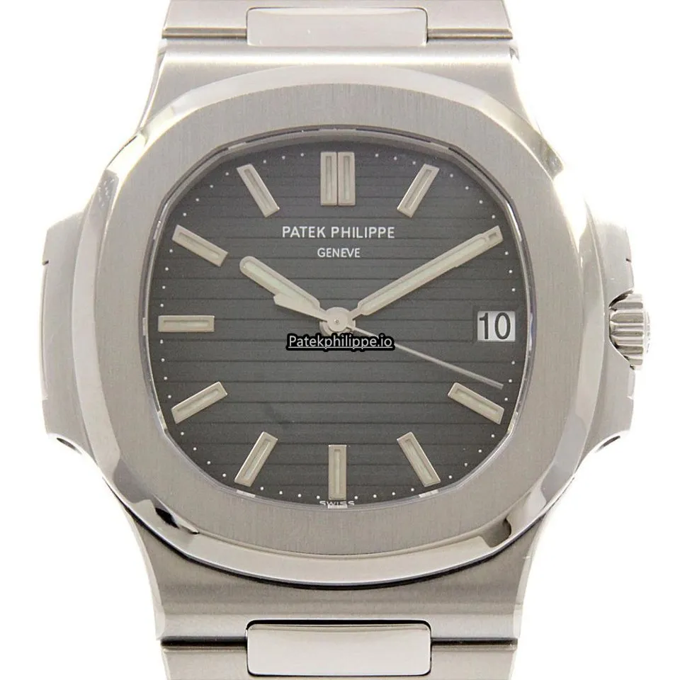 Patek Philippe Nautilus 5711/1a-001 Automatic