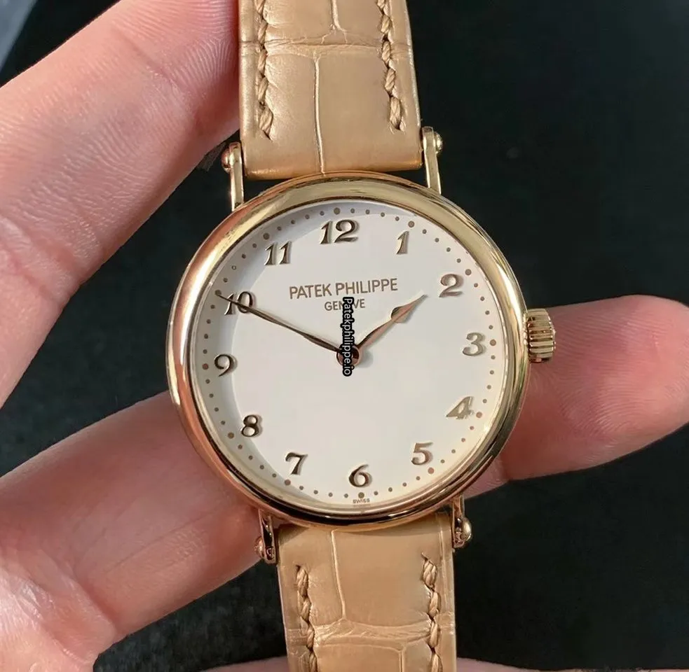 Patek Philippe Calatrava 7200r-001 34.6MM Rose Gold Case Automatic