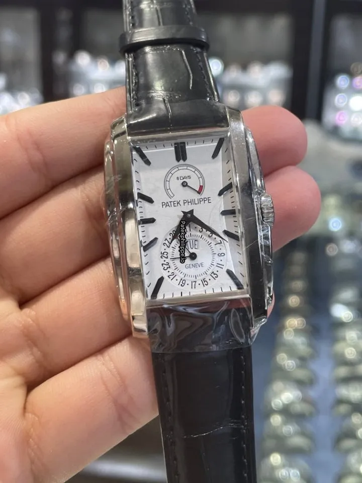 Patek Philippe Gondolo 5200g-010 32.4x46.9MM White Gold Case Manual Winding
