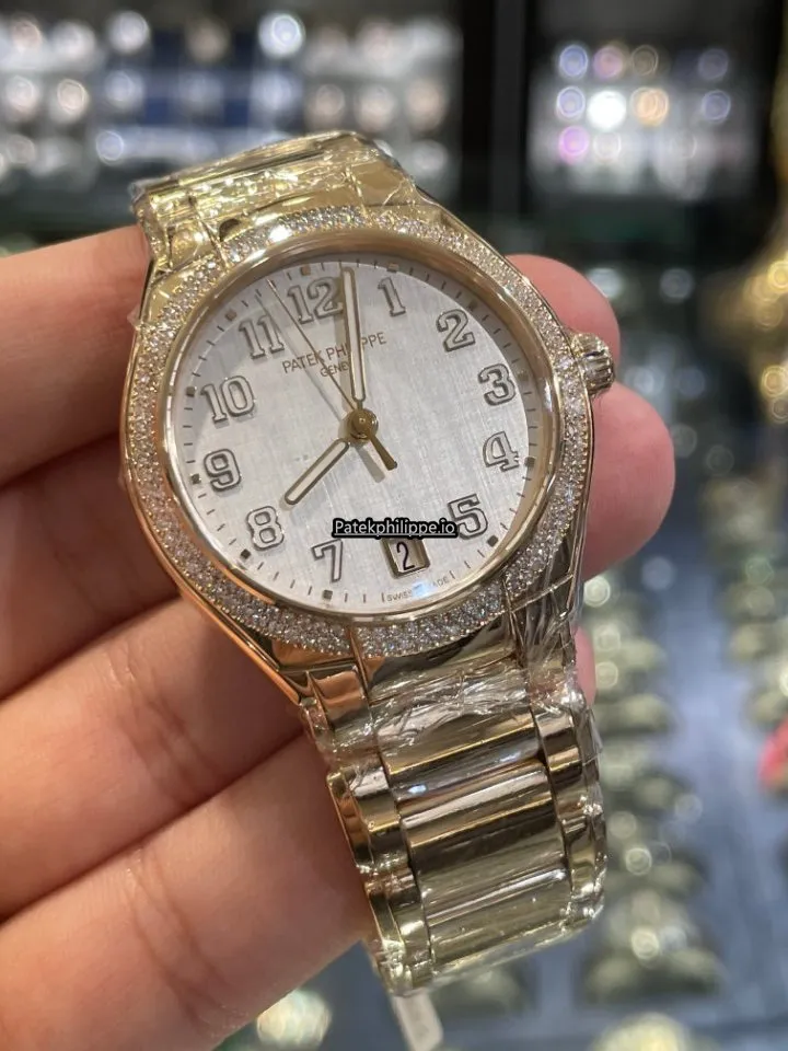 Patek Philippe Twenty-4 7300/1200r-010 36MM Rose Gold Case Automatic