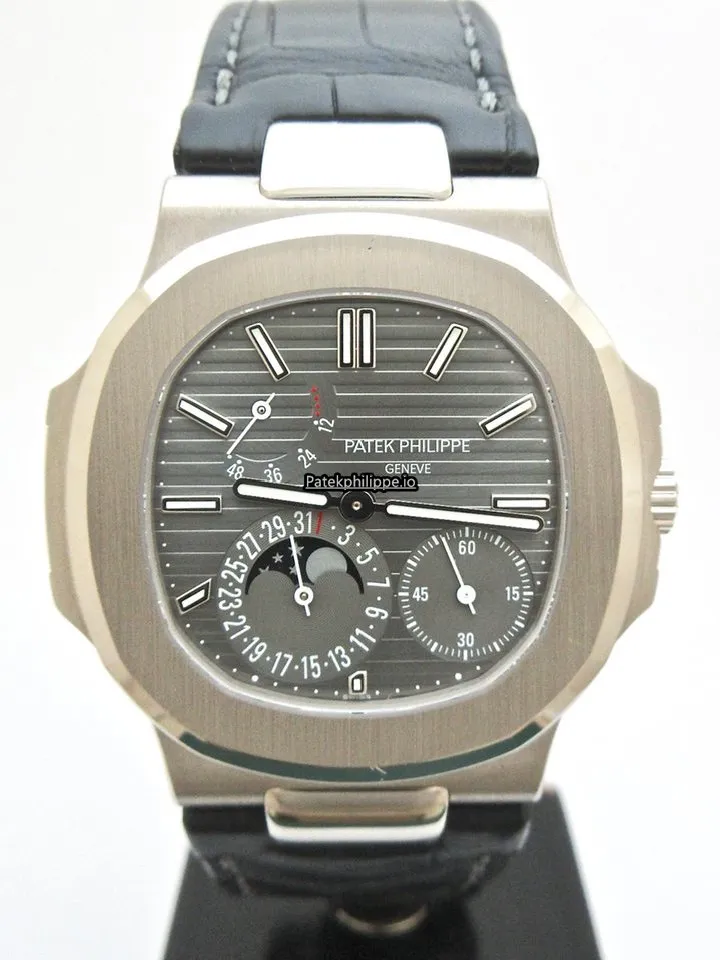 Patek Philippe Nautilus 5712g-001 40x38MM White Gold Case Automatic