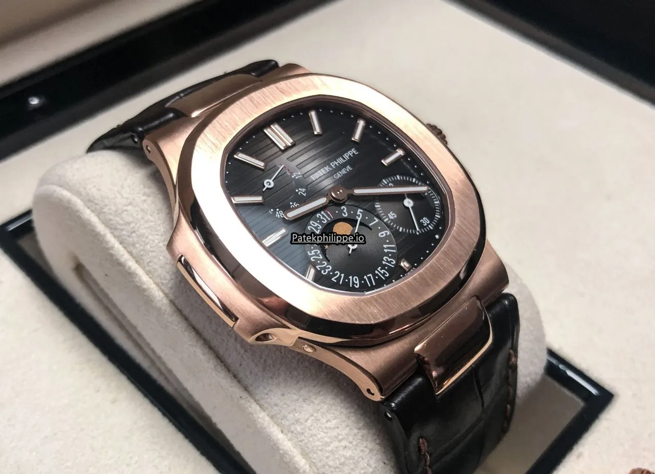 Patek Philippe Nautilus 5712r-001 40x38MM Rose Gold Case Automatic