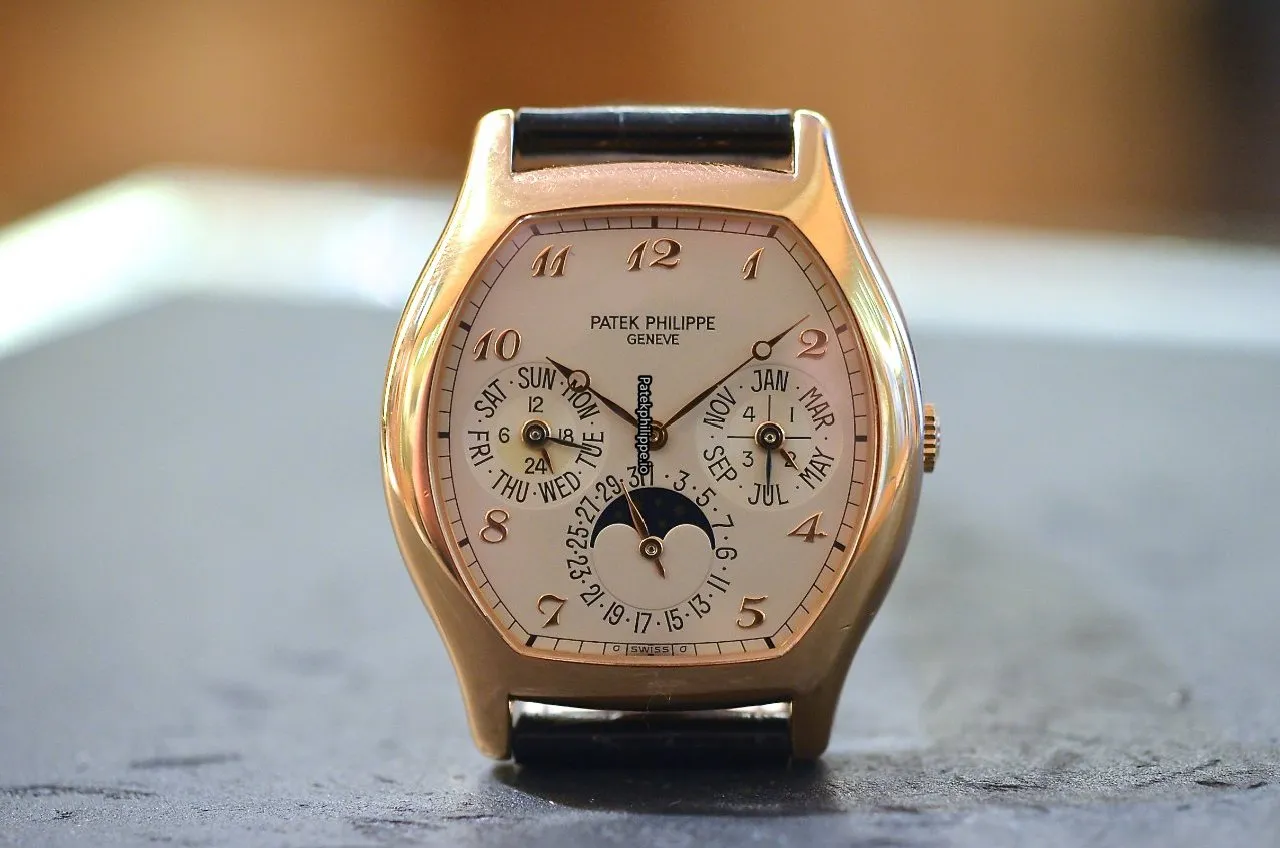 Alternative view of Patek Philippe Perpetual Calendar 5040r Rose Gold Case Automatic