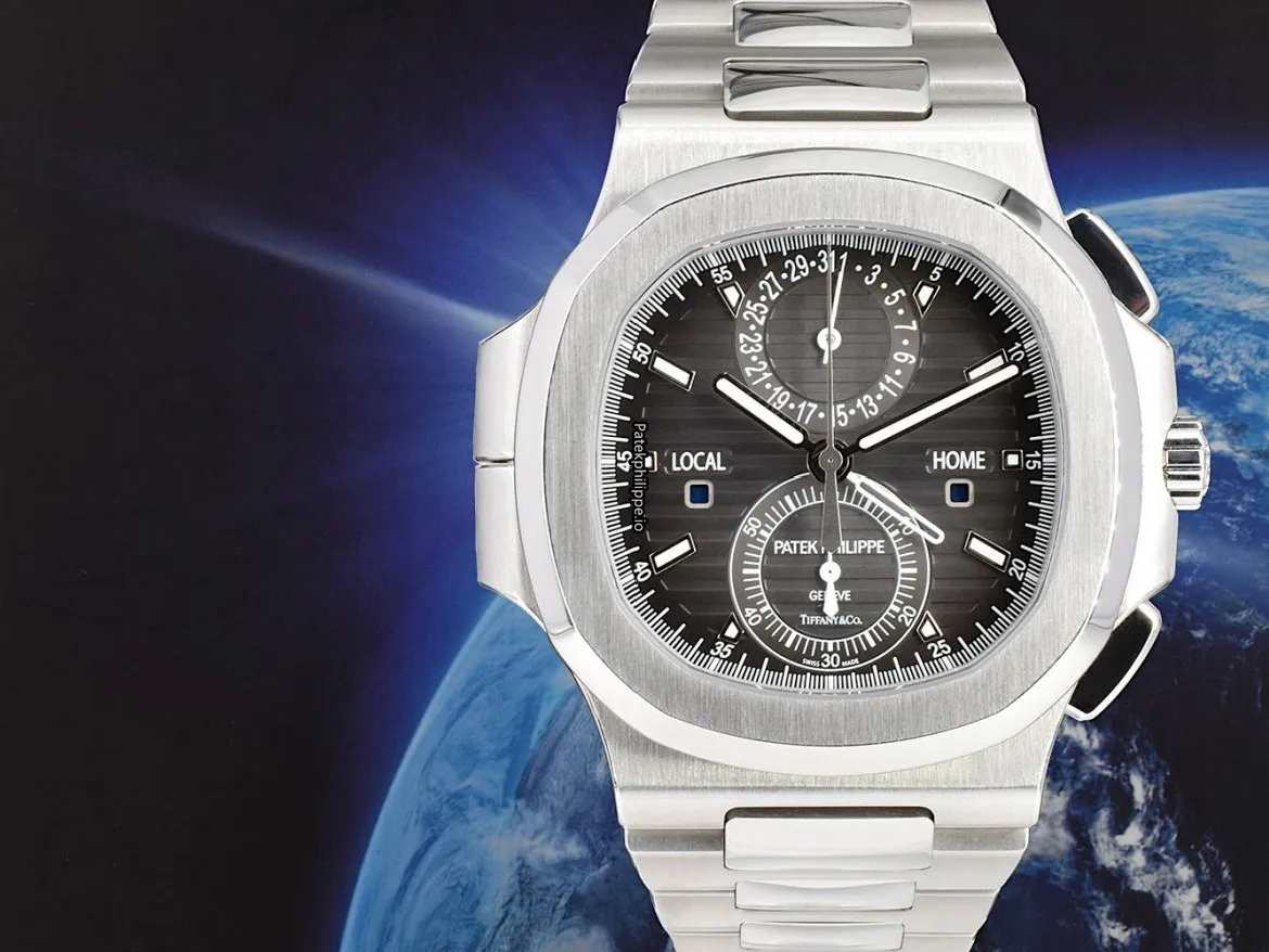 Patek Philippe Nautilus 5990/1a-001 40.5MM Steel Case Automatic