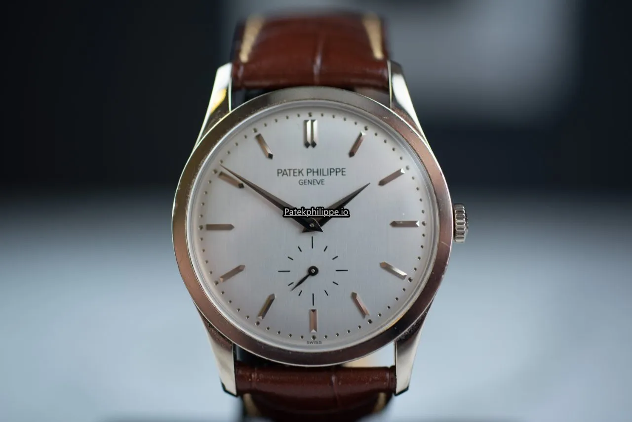 Patek Philippe Calatrava 5196g-001 37MM White Gold Case Manual Winding