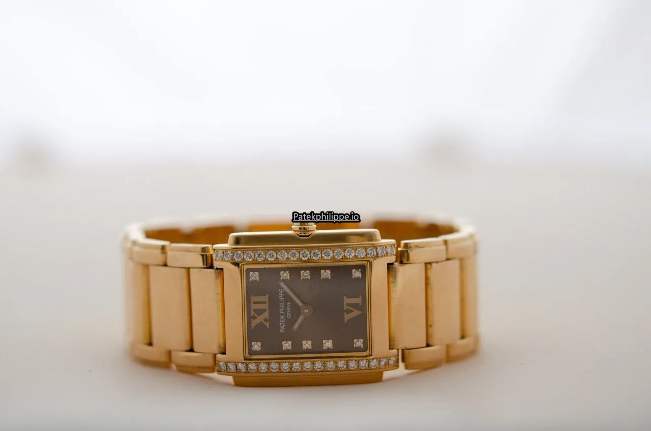 Patek Philippe Twenty-4 4910/11r-010 25x30MM Rose Gold Case Quartz