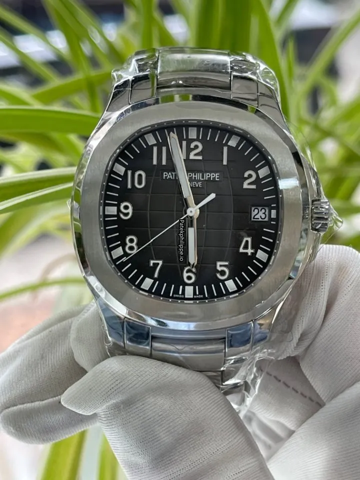Patek Philippe Aquanaut 5167/1a-001 40MM Steel Case Automatic