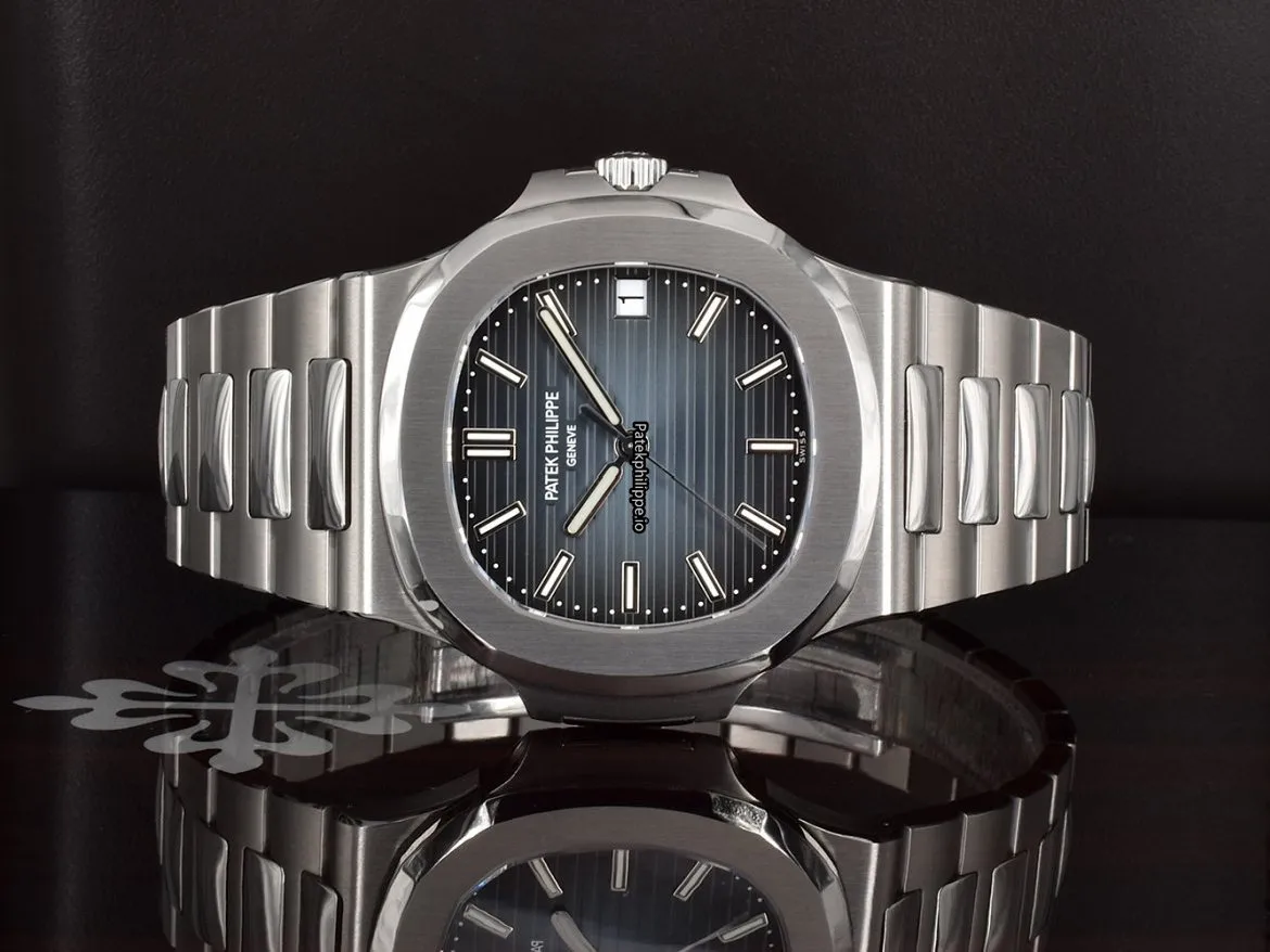 Alternative view of Patek Philippe Nautilus 5711/1a-010 40MM Steel Case Automatic