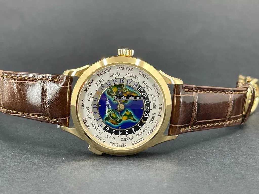 Patek Philippe Complications 5231j-001 38.5MM Yellow Gold Case Automatic