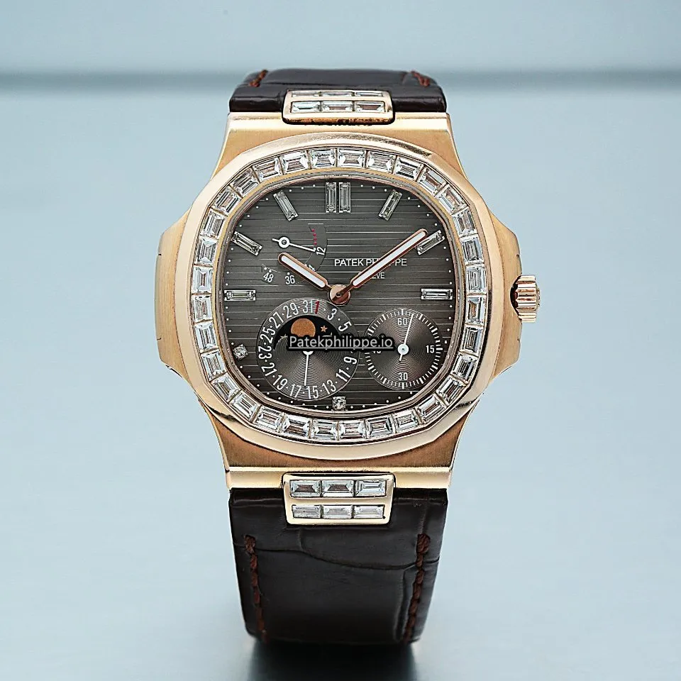 Patek Philippe Nautilus 5712r-001 40x38MM Rose Gold Case Automatic