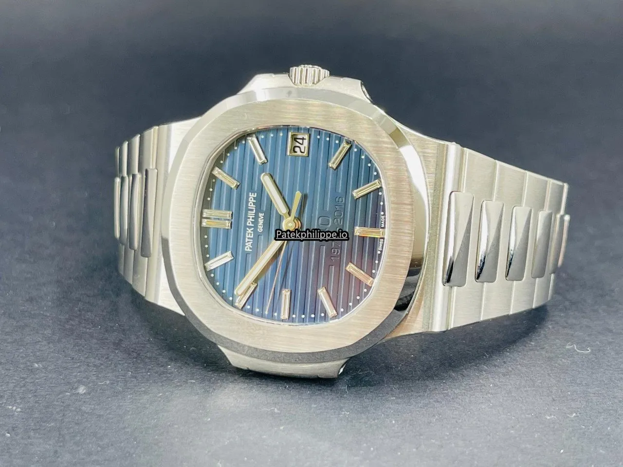 Alternative view of Patek Philippe Nautilus 5711/1p-001 40MM Platinum Case Automatic