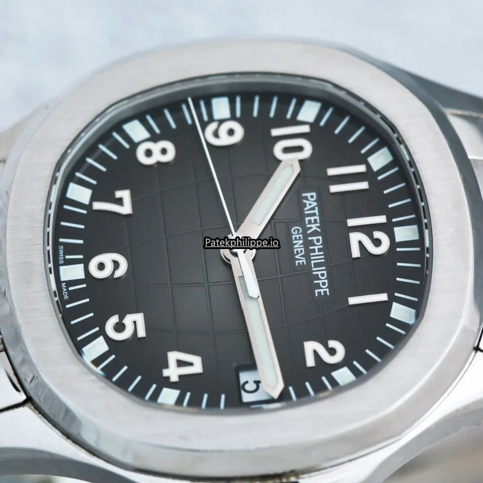Alternative view of Patek Philippe Aquanaut 5167 40MM Steel Case Automatic