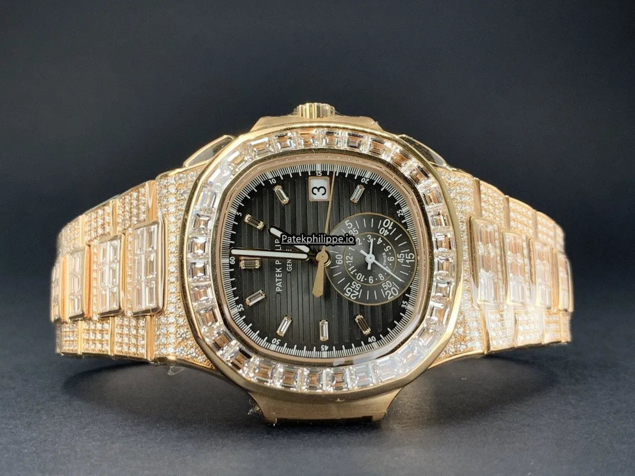 Patek Philippe Nautilus 5980/1400r-011 40.5MM Rose Gold Case Automatic