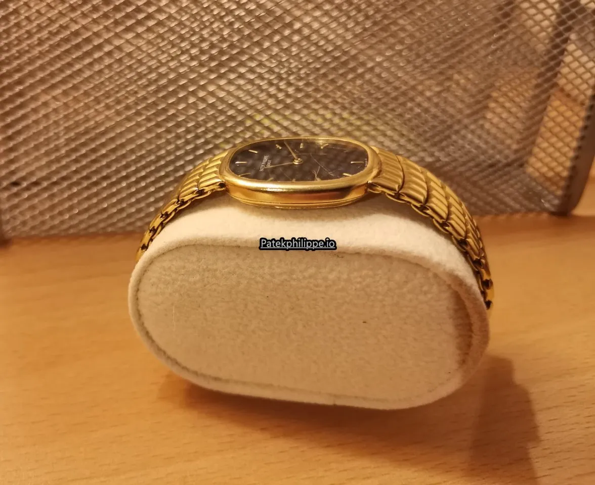 Alternative view of Patek Philippe Golden Ellipse 4226 23x28MM Yellow Gold Case Manual Winding