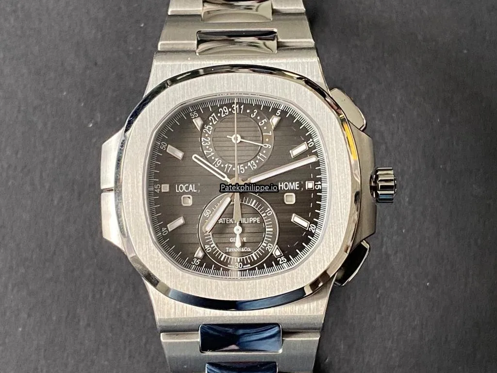 Alternative view of Patek Philippe Nautilus 5990/1a-001 40.5MM Steel Case Automatic