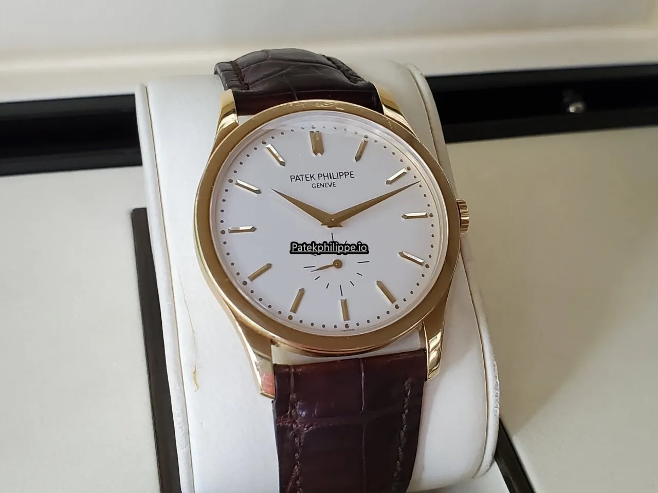 Alternative view of Patek Philippe Calatrava 5196j-001 37MM Yellow Gold Case Manual Winding