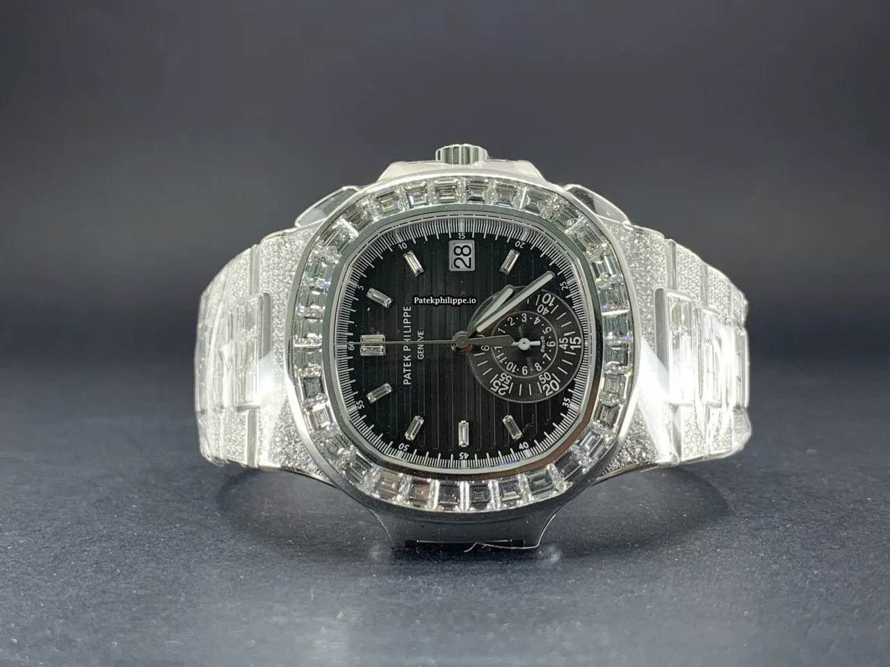Patek Philippe Nautilus 5980/1400g-010 40.5MM White Gold Case Automatic