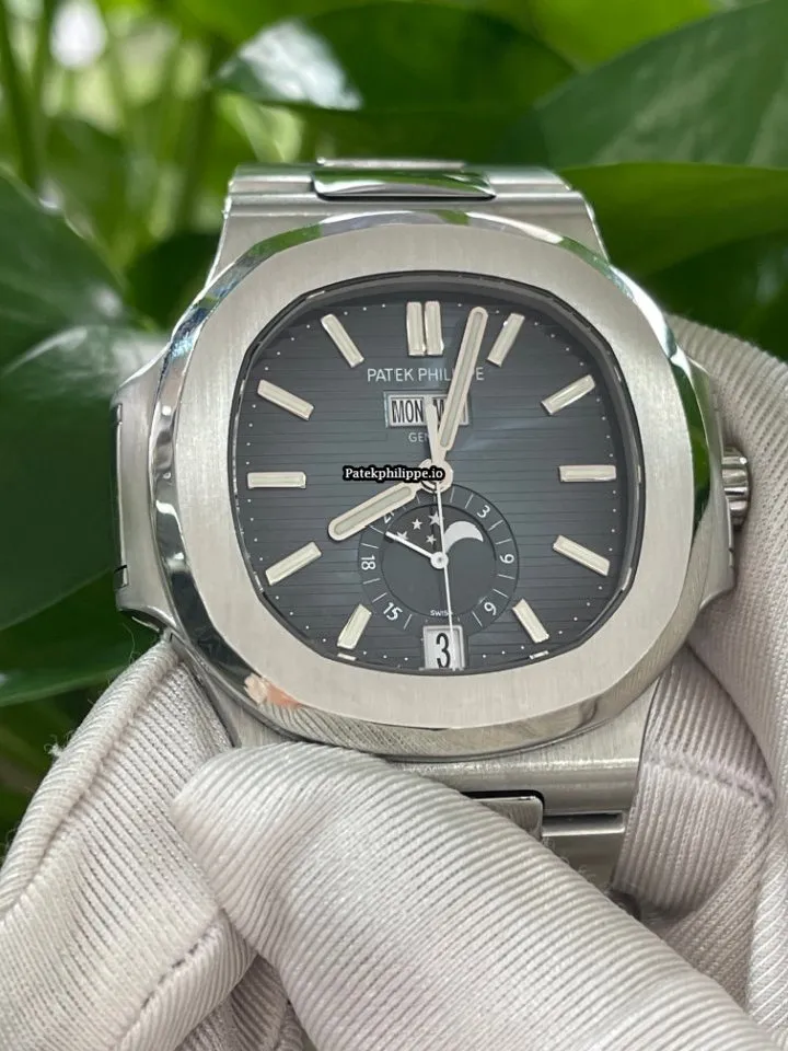 Alternative view of Patek Philippe Nautilus 5726/1a-014 40.5MM Steel Case Automatic