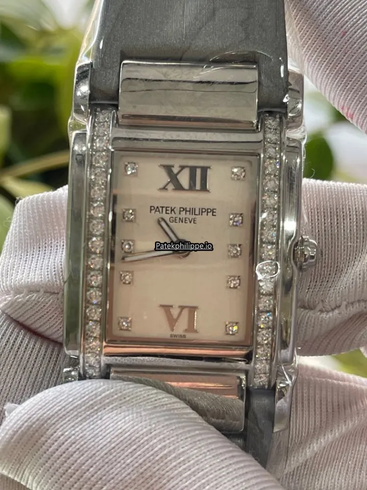 Patek Philippe Twenty-4 4920g-010 25x30MM White Gold Case Quartz