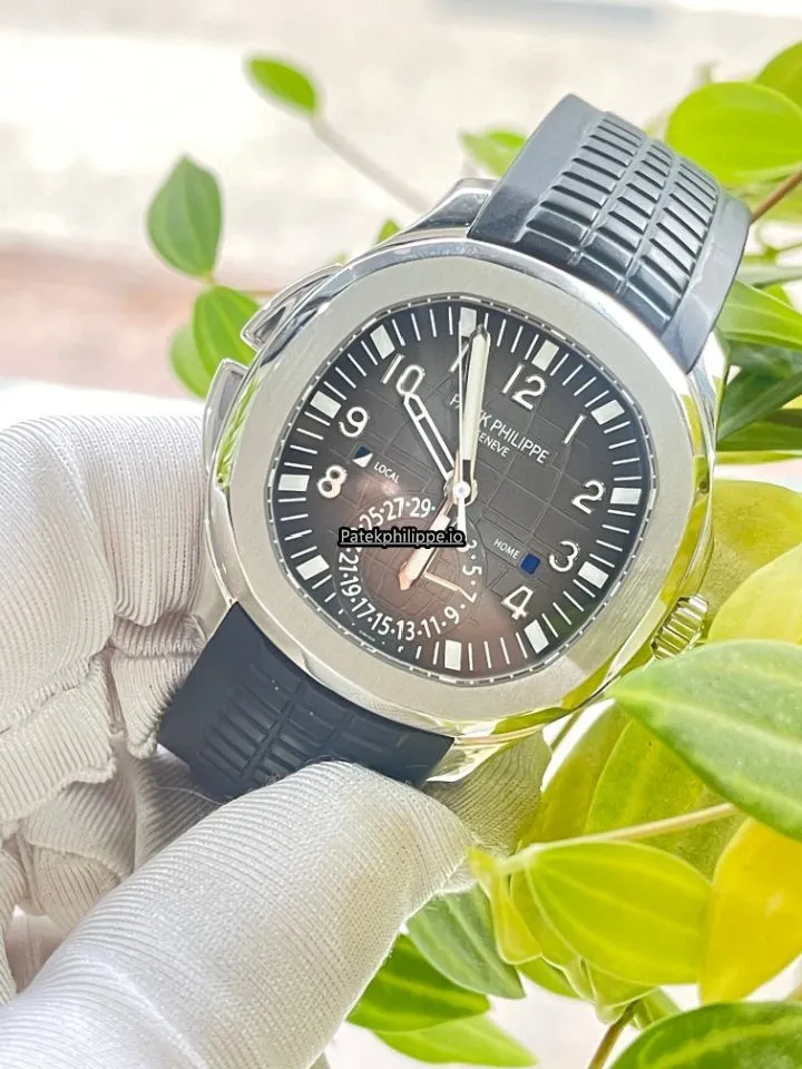 Alternative view of Patek Philippe Aquanaut 5164a-001 40.8MM Steel Case Automatic